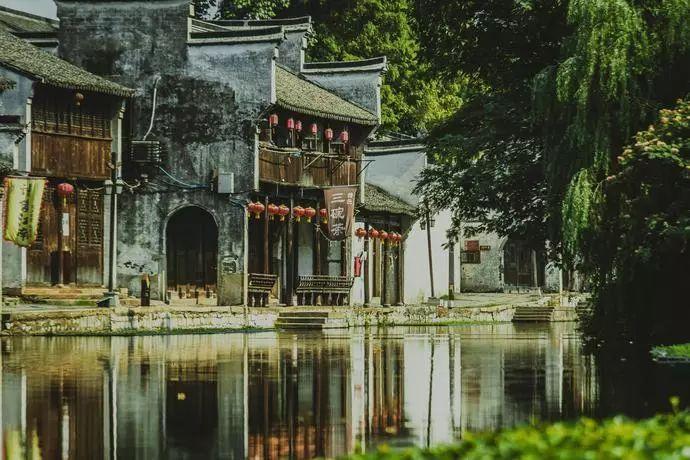 别人说话要说很清楚我才知道，不然容易犯错，这是智商底吗？游戏画面